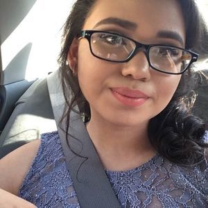 Meet your Posher, Ana